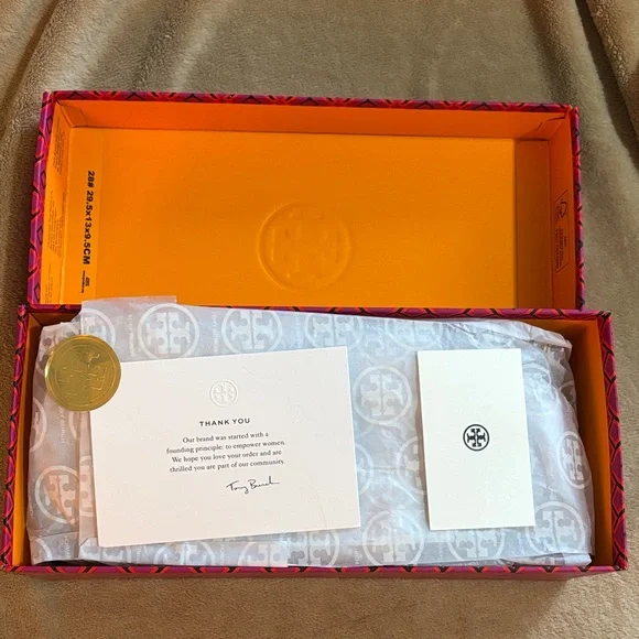 Tory Burch Aqua Flats with Logo Detail - Picture 5 of 6